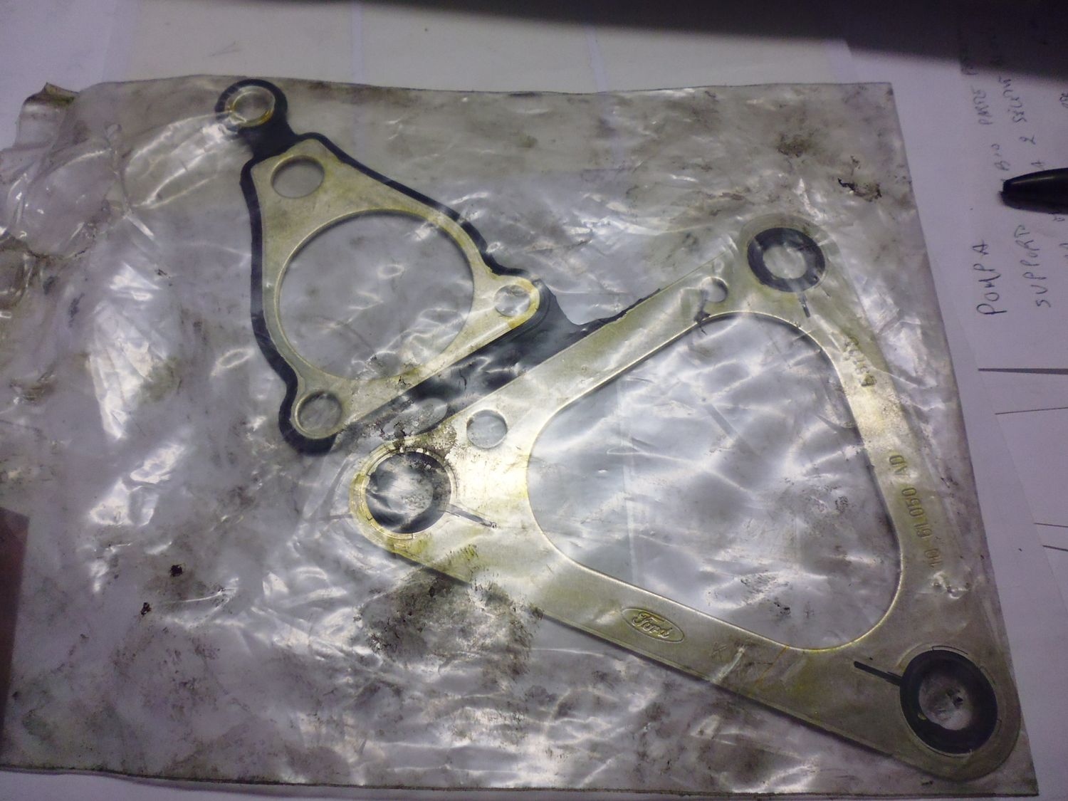 Guarnizione coperchio catena distribuzione Ford Transit 1110470.