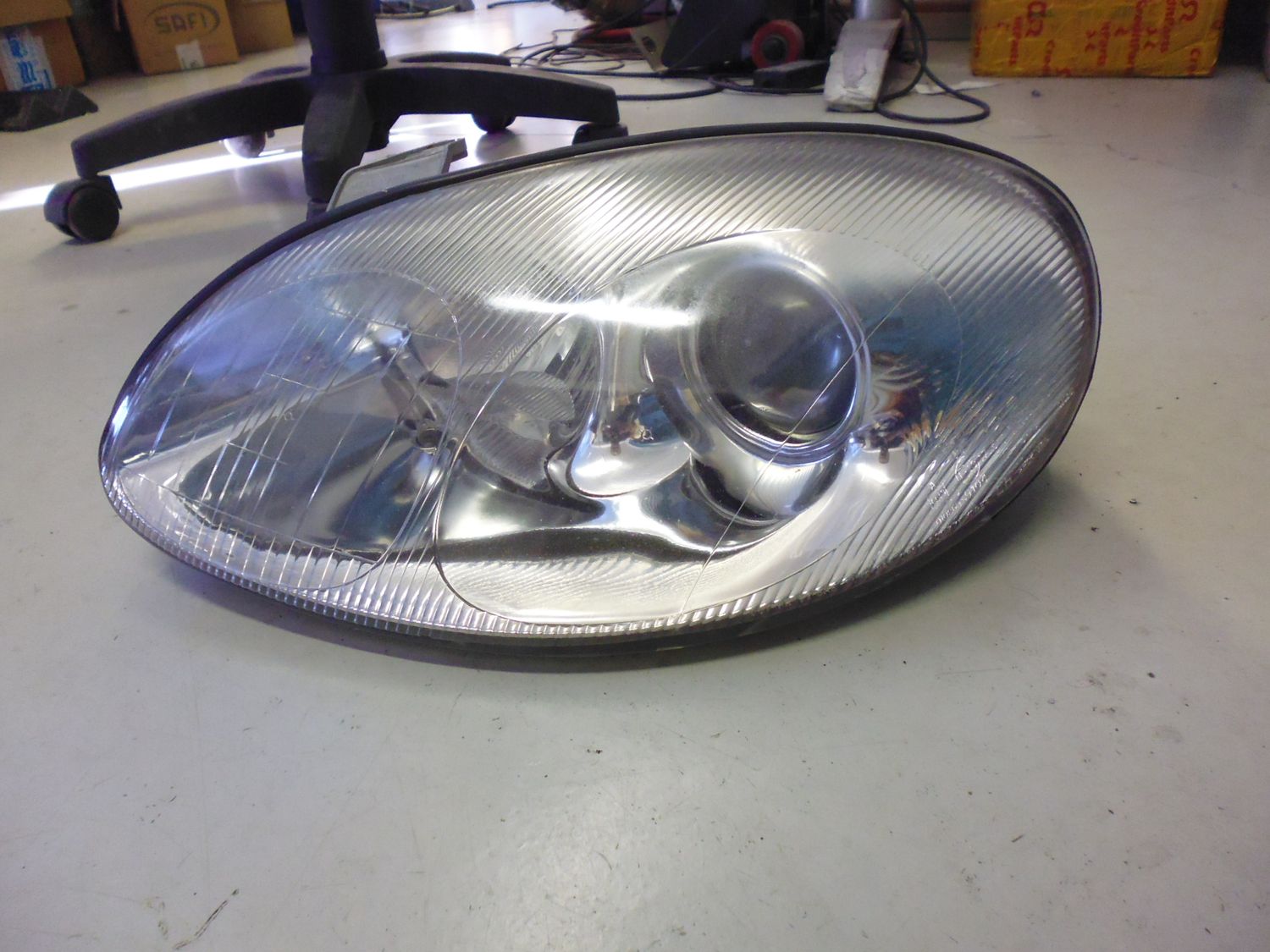 Faro, fanale anteriore sinistro Daewoo Leganza.