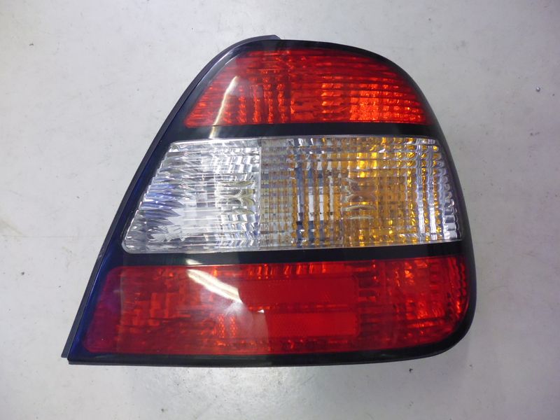 Faro, fanale posteriore destro Daewoo Leganza.
