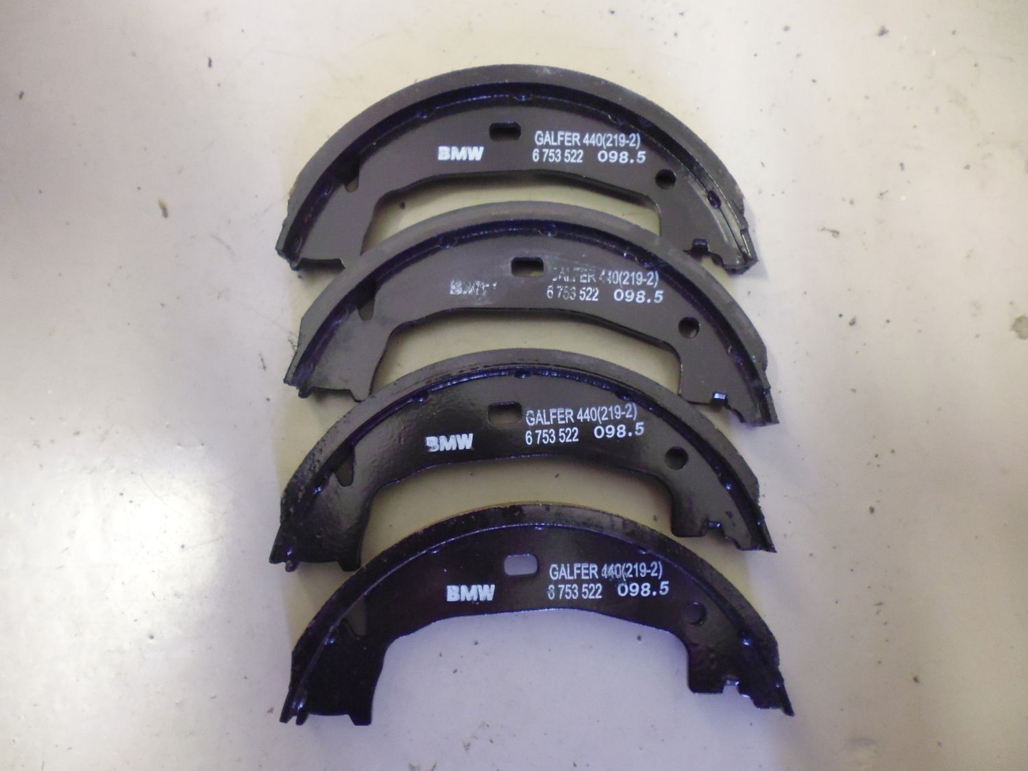 Ganasce freno a mano BMW codice 34416761290, nuove.