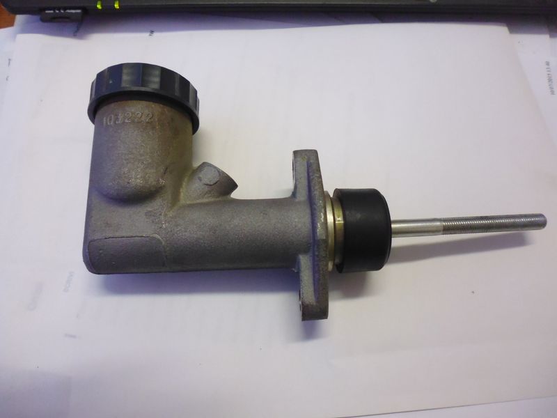 Pompa frizione per Land Rover Defender 90/110/130 nuova.