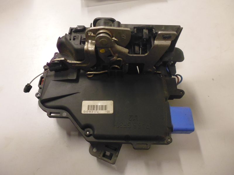 Serratura posteriore sinistra originale Volkswagen 7L0839015 Golf 5.