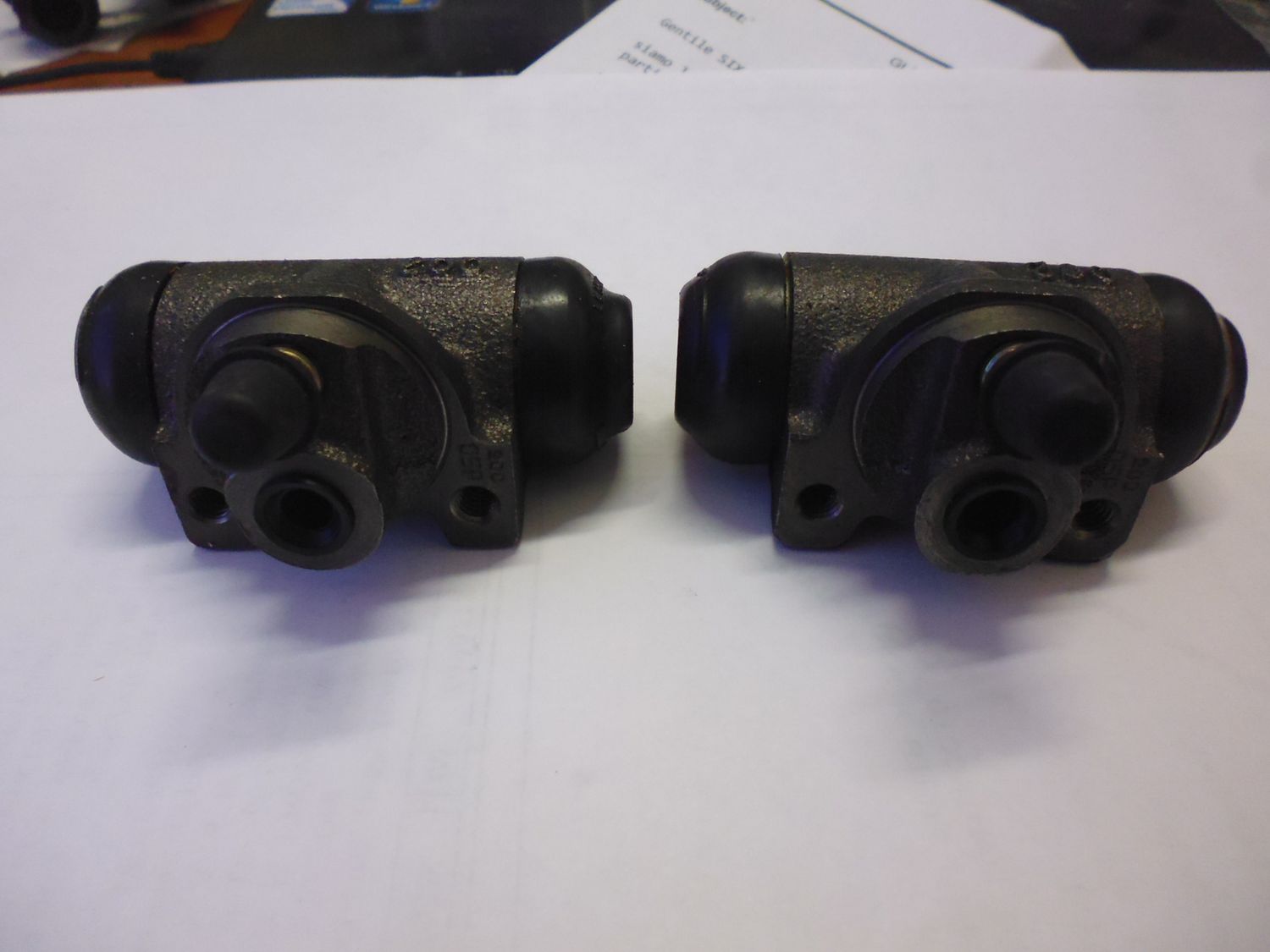 Cilindretti freni in coppia per Fiat Punto 176 codice 9945980, nuovi. Cilindretti freni in coppia per Fiat Punto 176 codice 9945980, nuovi.