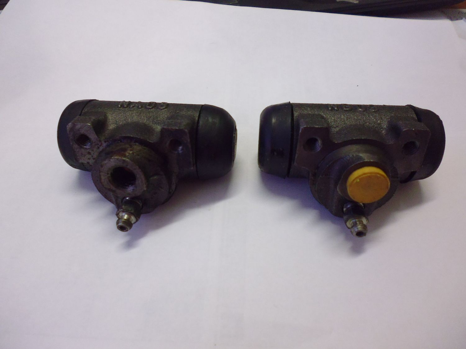 Cilindretti freni in coppia per Fiat Punto 176 marca Ceccauto codice 567572 Cilindretti freni in coppia per Fiat Punto 176 marca Ceccauto codice 567572