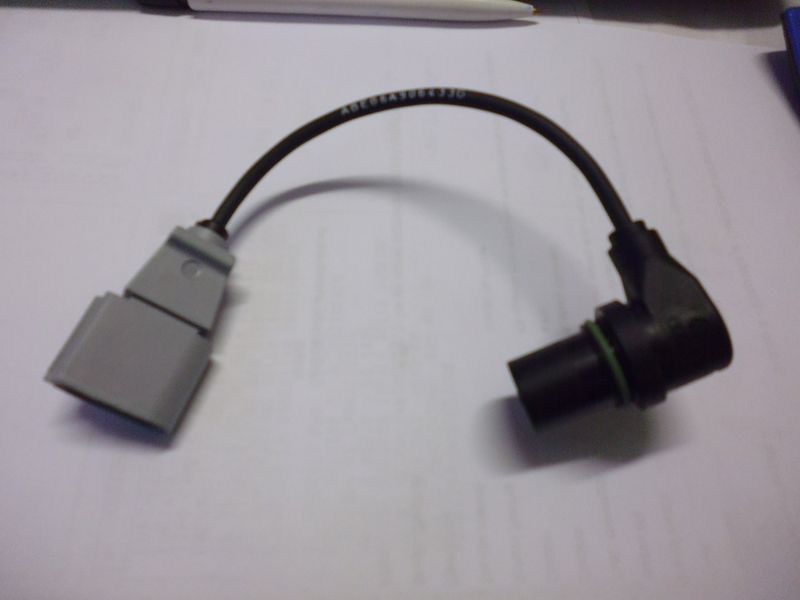 Sensore di giri albero motore VW 06A906433G, nuovo.