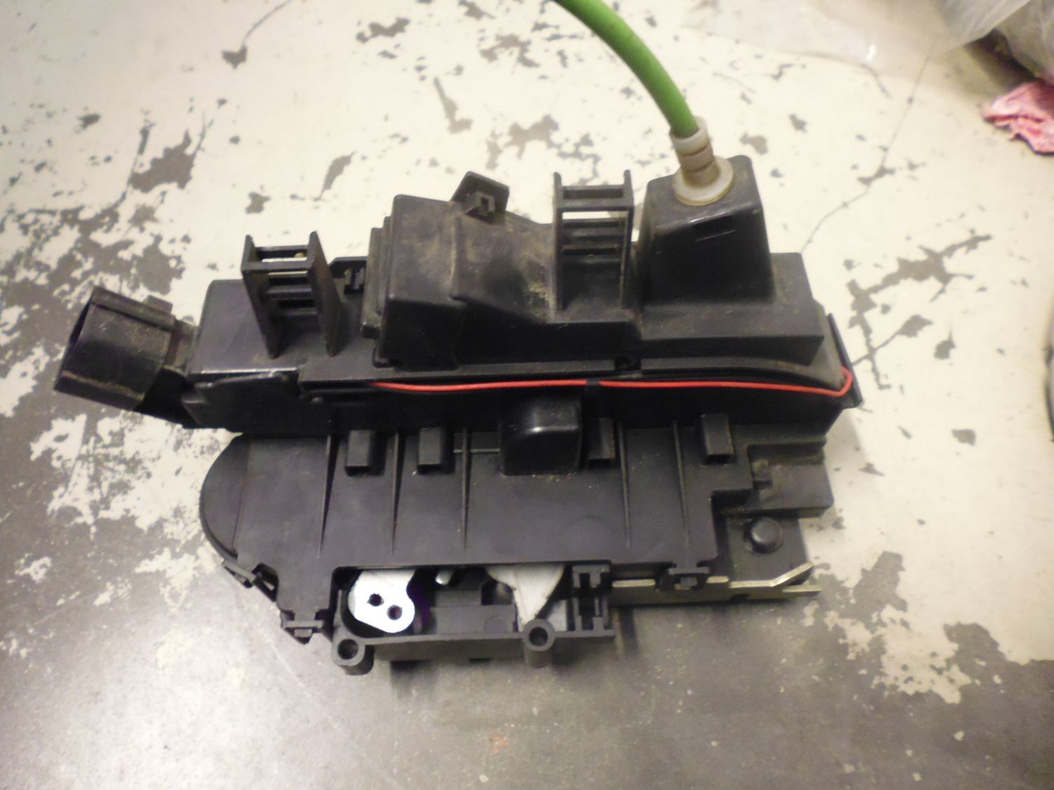 Serratura chiusura posteriore sinistra Fiat Croma 51708423A