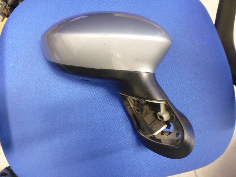 Specchietto esterno destro elettrico Fiat Grande Punto usato.