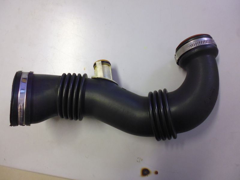 Tubo manicotto aspirazione 9656953680 AC motore 1600 diesel Peugeot Ciroen Mini.