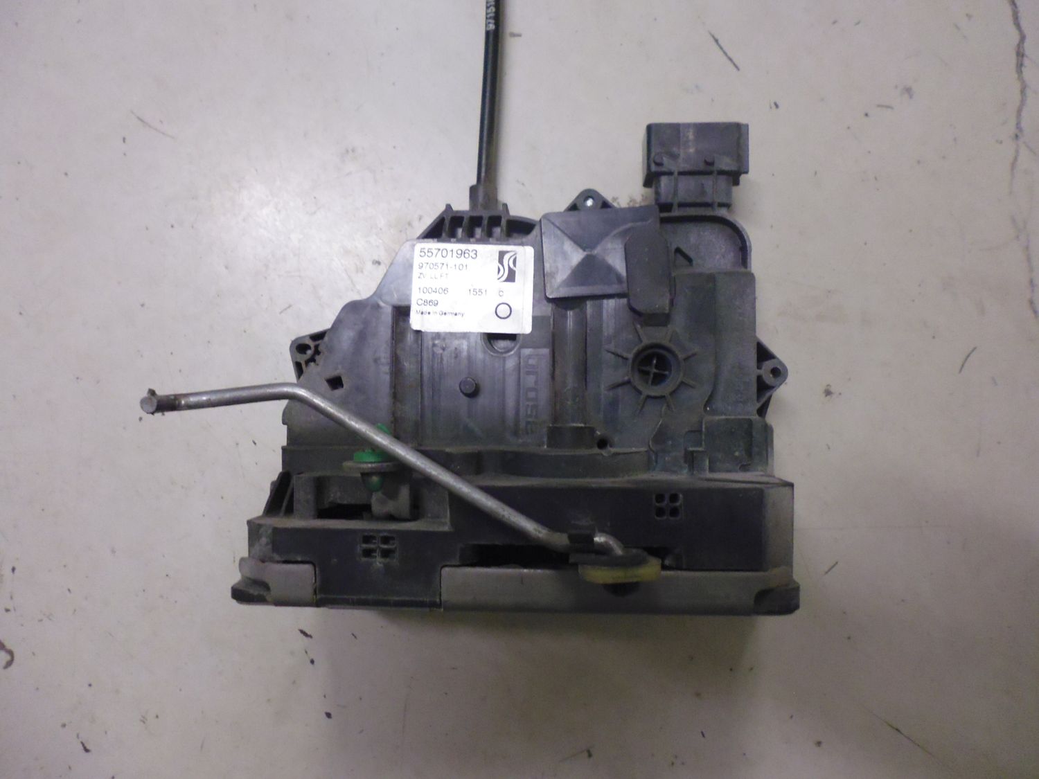 Serratura porta anteriore sinistra Fiat Grande Punto 55701963.