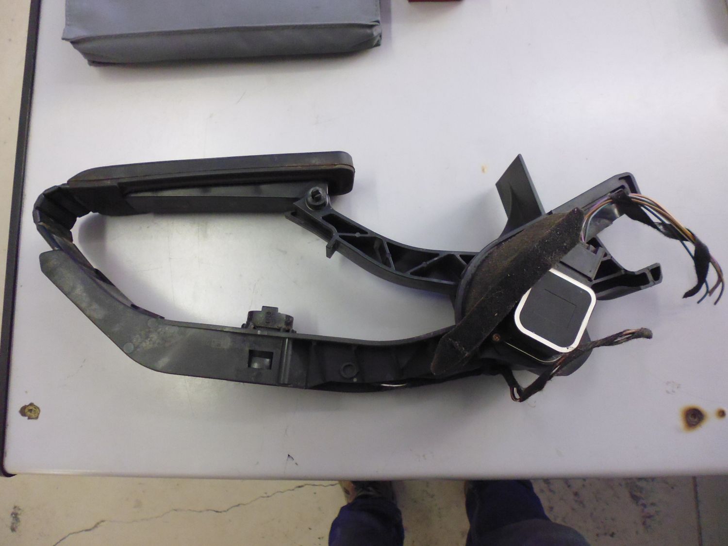 Pedale acceleratore Mercedes A2033000104 C200 kompressor.