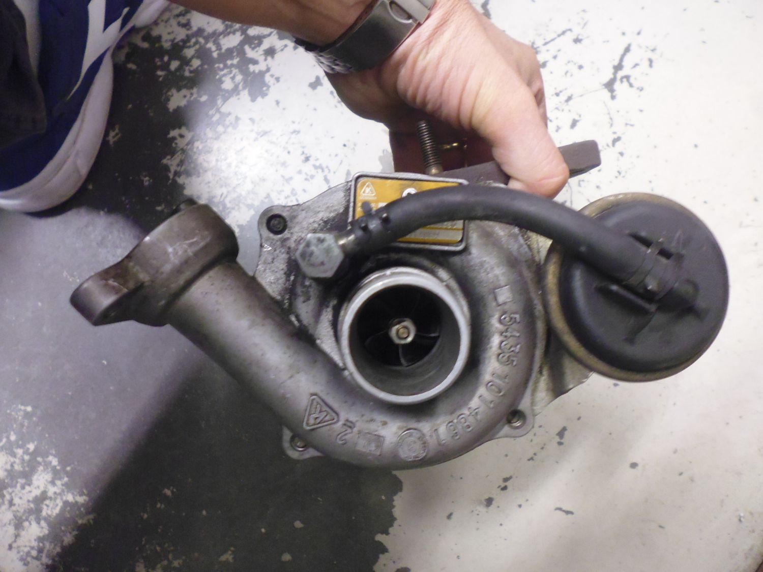 Turbo turbina turbocompressore KP35 487599 54351014861 Peugeot Citroen 1.4 HDI Turbo turbina turbocompressore KP35 487599 54351014861 Peugeot Citroen 1.4 HDI