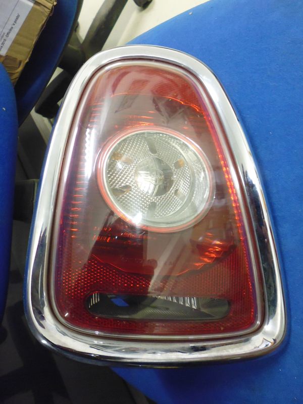 Faro, fanale posteriore sinistro Mini Cooper del 2008.