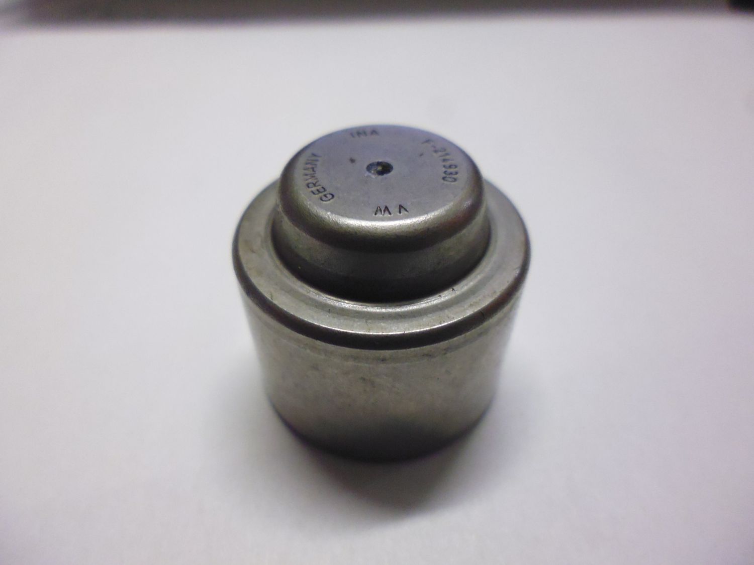 Cuscinetto di guida frizione originale Mercedes A0189812510 nuovo. Cuscinetto di guida frizione originale Mercedes A0189812510 nuovo.