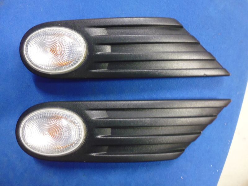 Frecce laterali Mini Cooper del 2008.