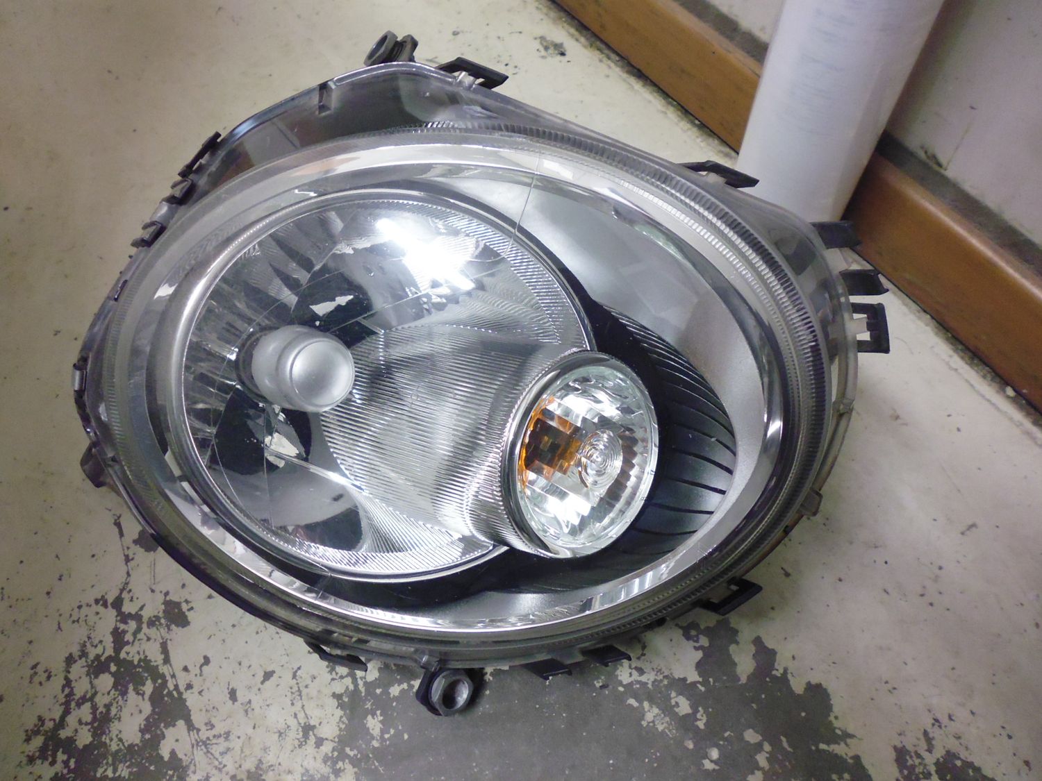 Faro usato anteriore destro Mini ONE/Cooper HBPO 162704-03.