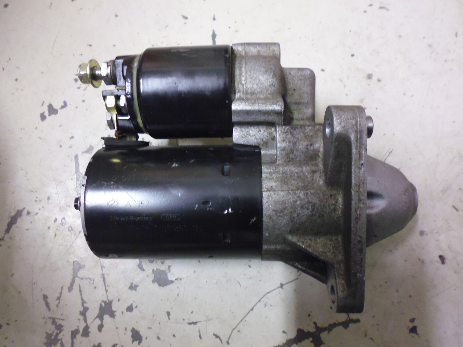 Motorino avviamento Bosch 0001107411 per Alfa Romeo 1.6 e 2.0 benzina. REVISIONATO. Motorino avviamento Bosch 0001107411 per Alfa Romeo 1.6 e 2.0 benzina. REVISIONATO.