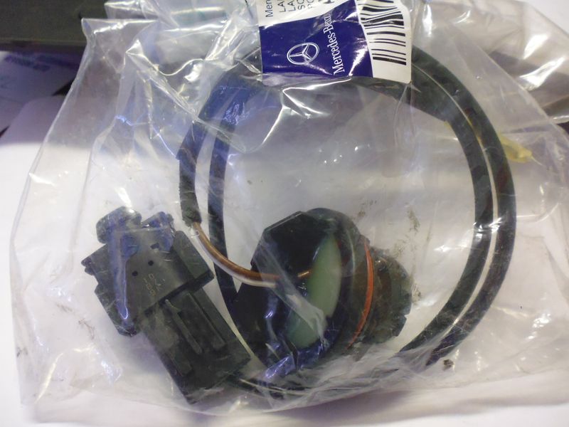 Portalampada con cablaggio per Mercedes Classe C serie W203 codice A2038260182.