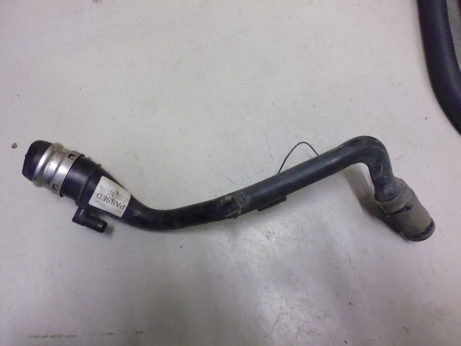 Tubo riempimento serbatoio Mini Cooper con tappo.