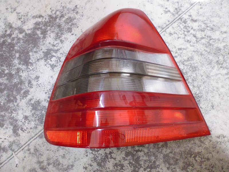 Faro fanale posteriore sinistro Mercedes C220 serie W202