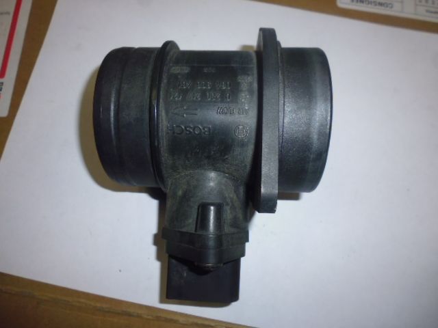 Debimetro misuratore massa aria Bosch 0280217121 Volkswagen GOLF 4 1.9 TDI. Debimetro misuratore massa aria Bosch 0280217121 Volkswagen GOLF 4 1.9 TDI.