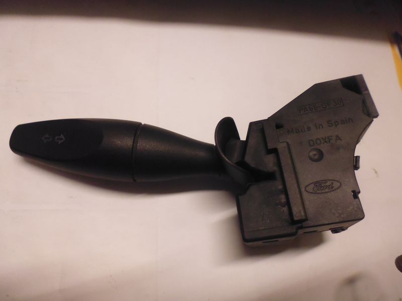 Devioluci leva comando frecce fari abbaglianti Ford Focus Mk1 1997/2004 98AG13335AE.