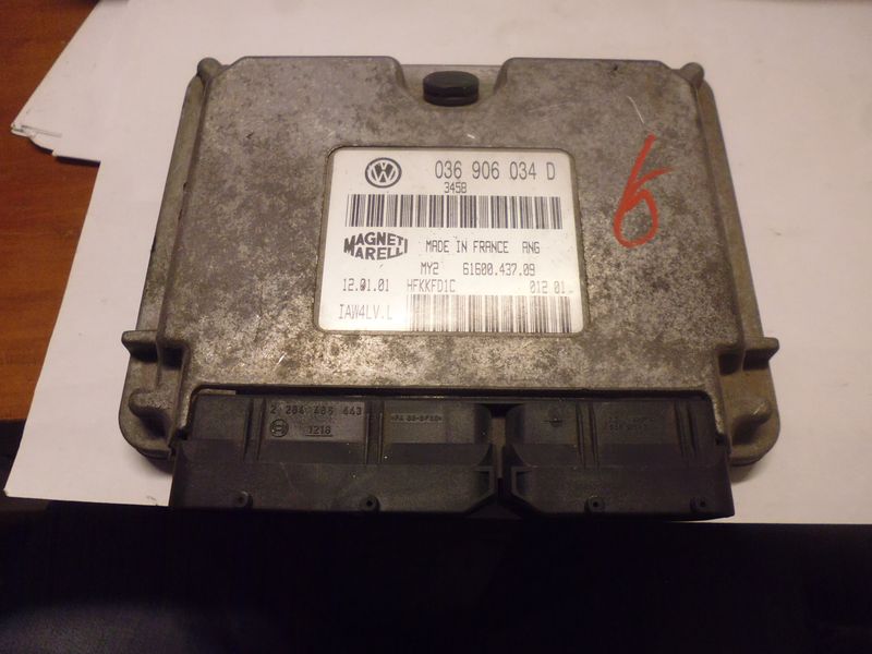 Centralina motore IAW 4LV.L 036906034D Volkswagen Polo 1.4 benzina 16v 55kw.
