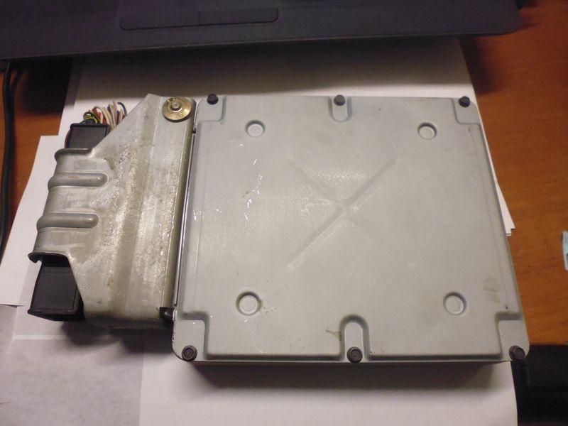 Centralina motore 98AB-12A532AF Ford Focus MK1 1600 benzina dal 1997 al 2004