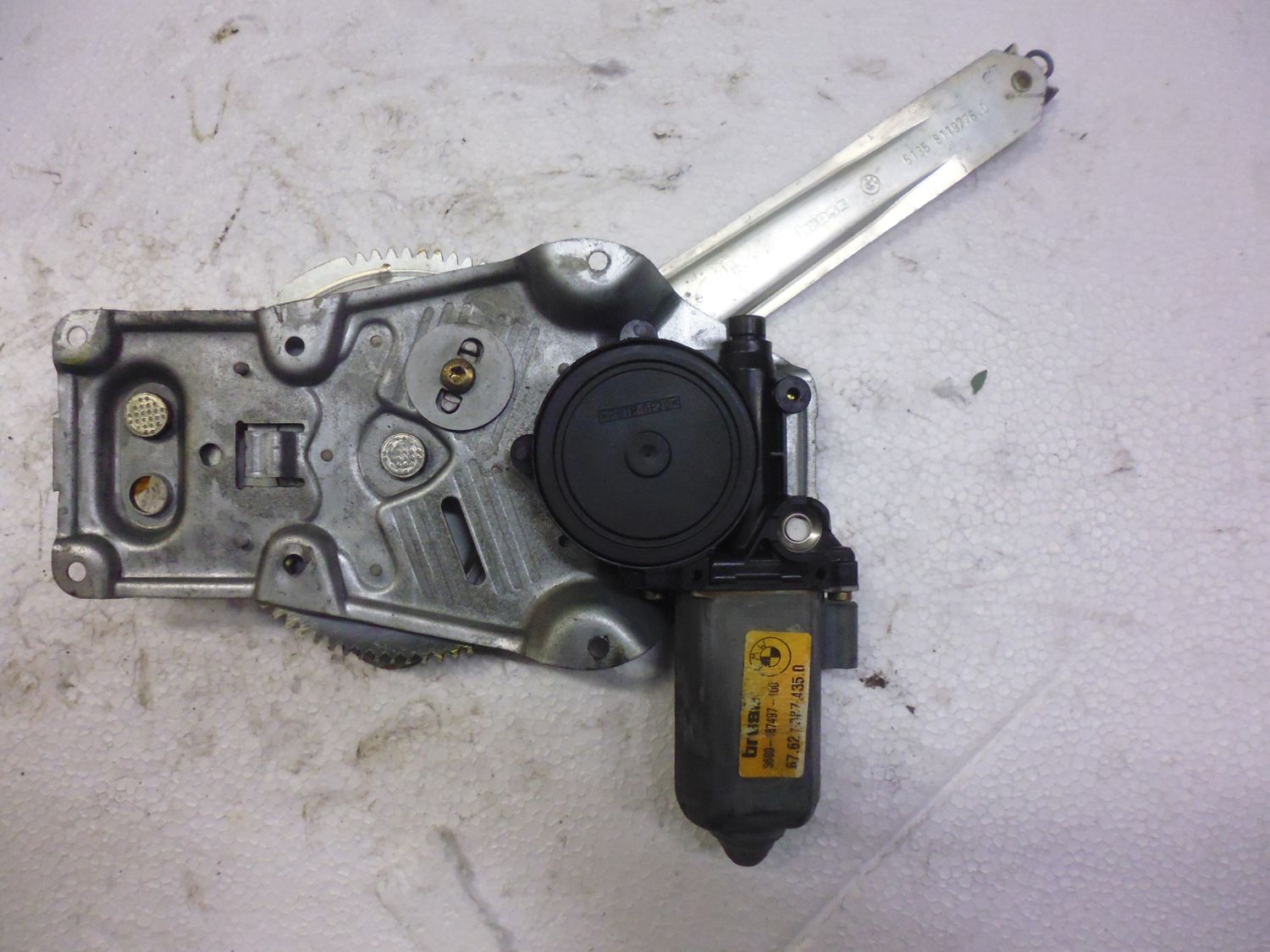 Alzavetro alzacristallo elettrico posteriore destro BMW serie 3 E36 9680187497100 676213874350 Alzavetro alzacristallo elettrico posteriore destro BMW serie 3 E36 9680187497100 676213874350
