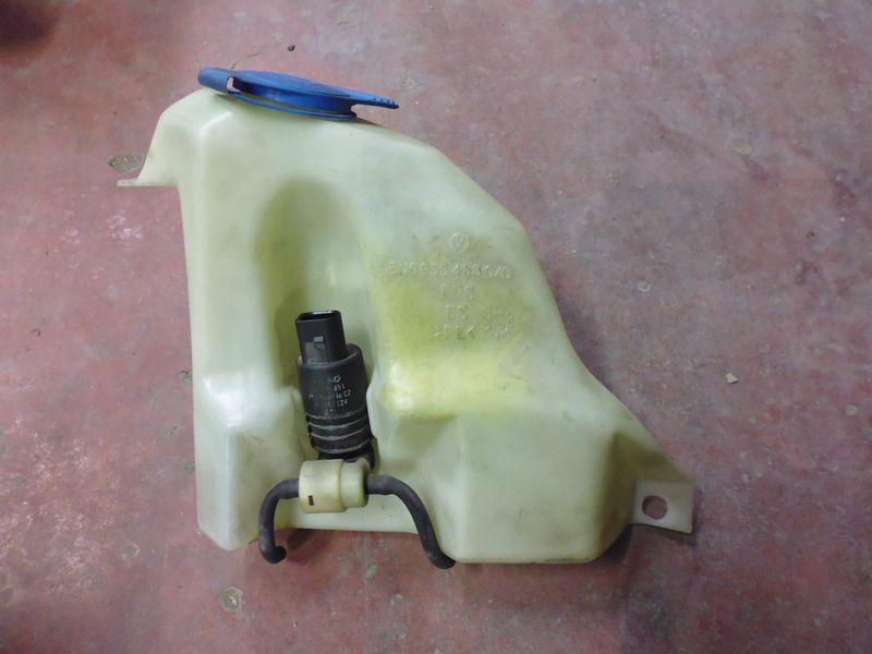 Vaschetta acqua tergicristalli originale 6N0955453 Volkswagen Polo 6N1 dal 1994 al 1999.
