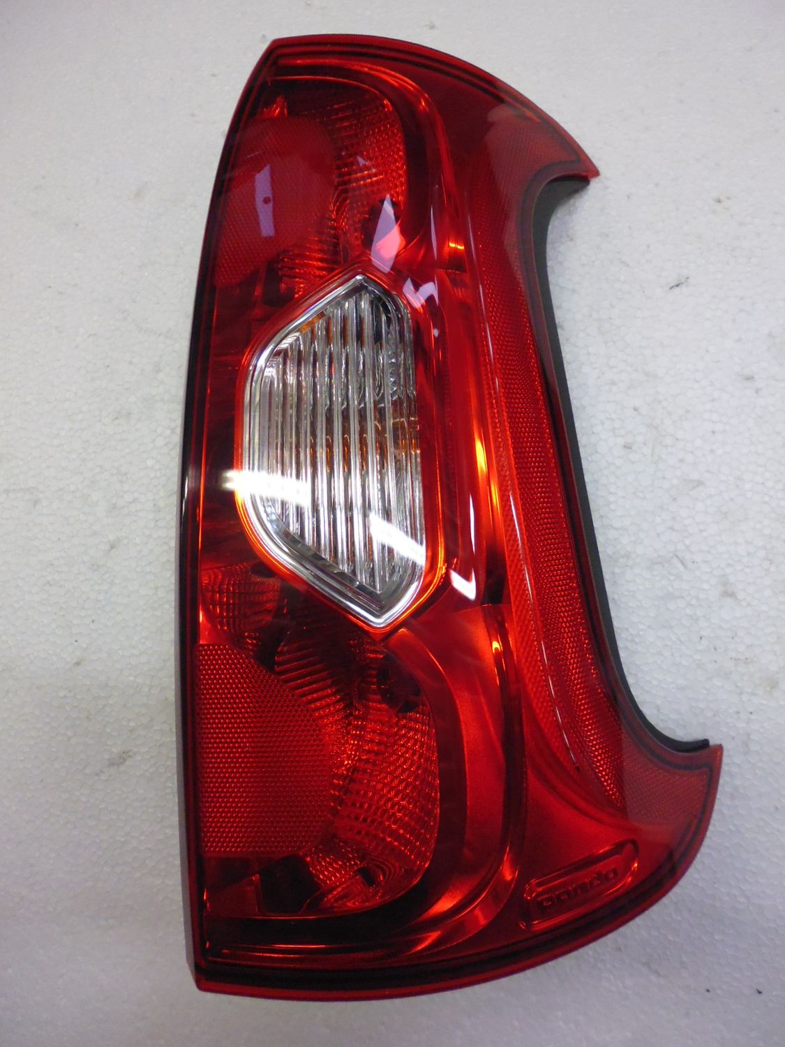 Faro fanale posteriore destro originale 51843642 Fiat Panda 2018.