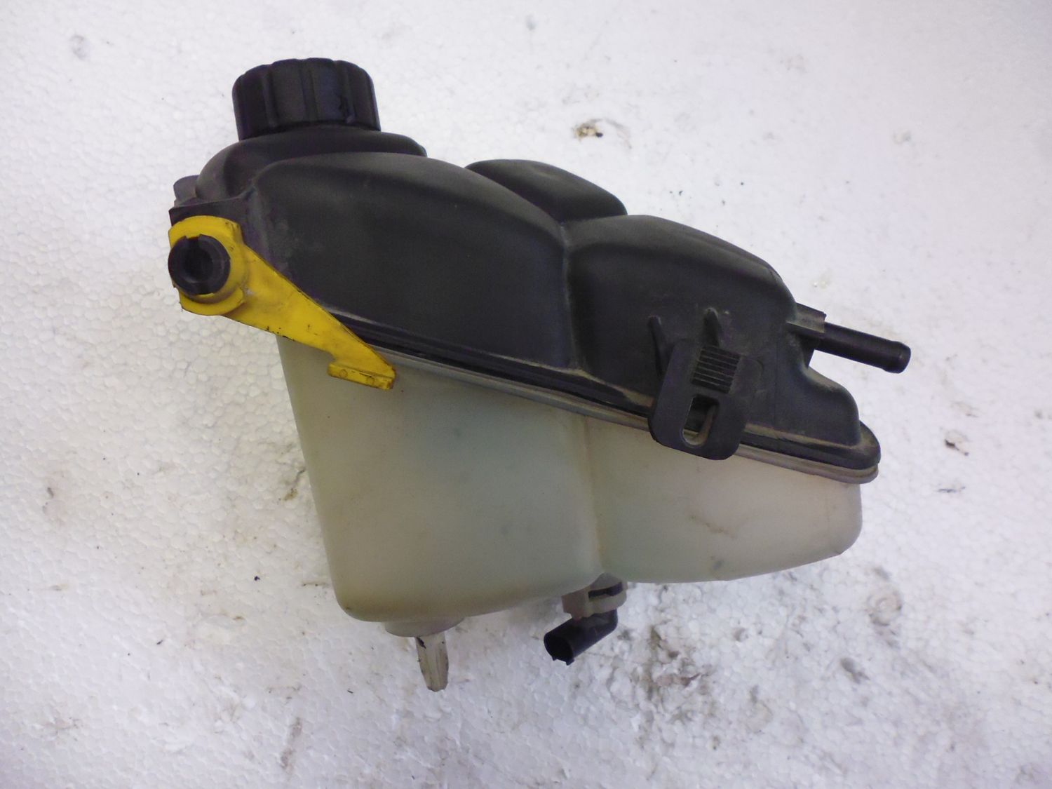 Vaschetta liquido radiatore Mercedes A serie W168 codice 1685000149.