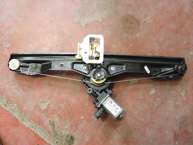 Alzavetro alzacristallo elettrico originale anteriore destro 51983616 Fiat Panda 2018