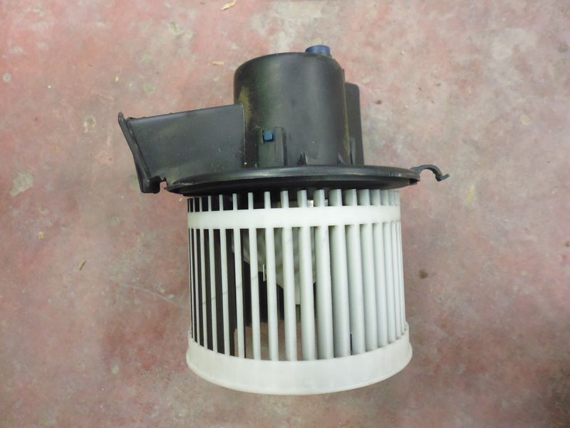 Ventilatore motorino ventola ventilazione abitacolo Fiat 500 del 2007 codice 5A0230000.