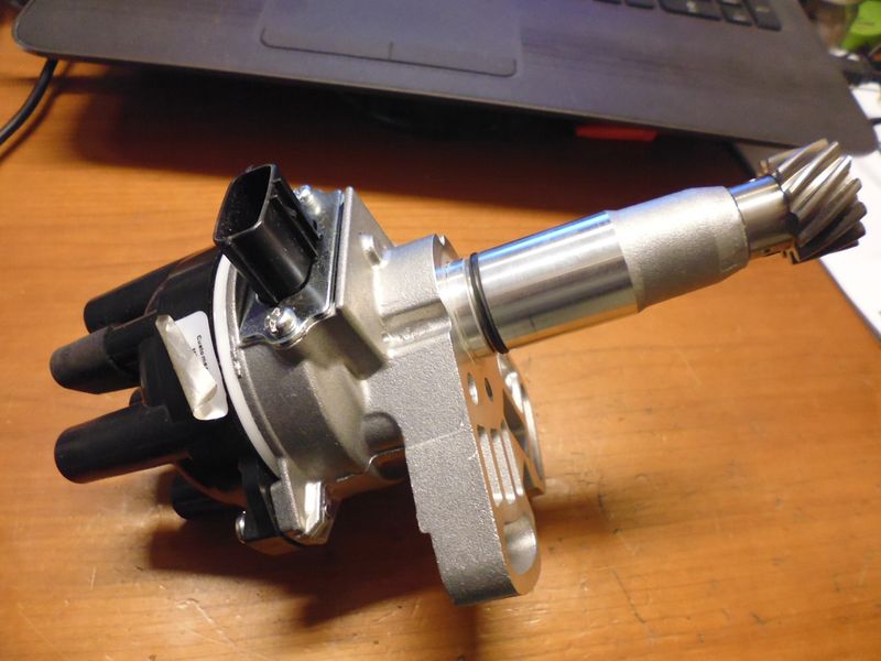 Spinterogeno distributore d'accensione MZ29 Mazda B2600 MPV  motore benzina 2.606 cc aspirato. Distributor Spectra MZ29.