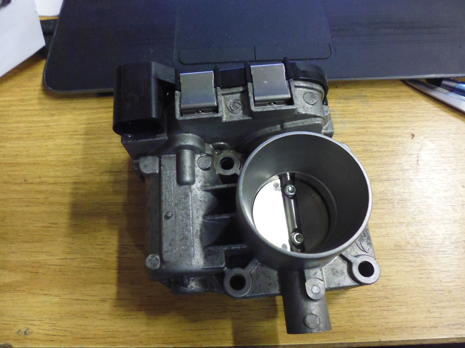 Corpo farfallato 55250461 originale per motore Fiat 1.2 8v 169A4000 Panda 500 Corpo farfallato 55250461 originale per motore Fiat 1.2 8v 169A4000 Panda 500