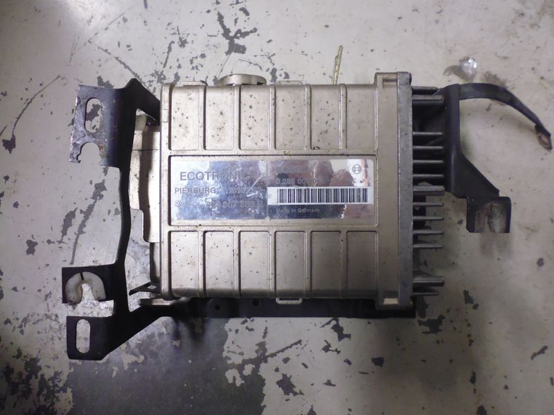 Centralina motore Bosch 0285007061 893907383B Pierburg 7.18167.62 Audi Volkswagen 1.6 e 1.8 benzina