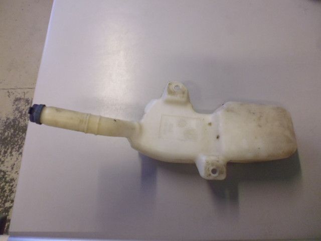 Vaschetta acqua tergicristalli per Fiat Panda 169 seconda serie C586. Vaschetta acqua tergicristalli per Fiat Panda 169 seconda serie C586.