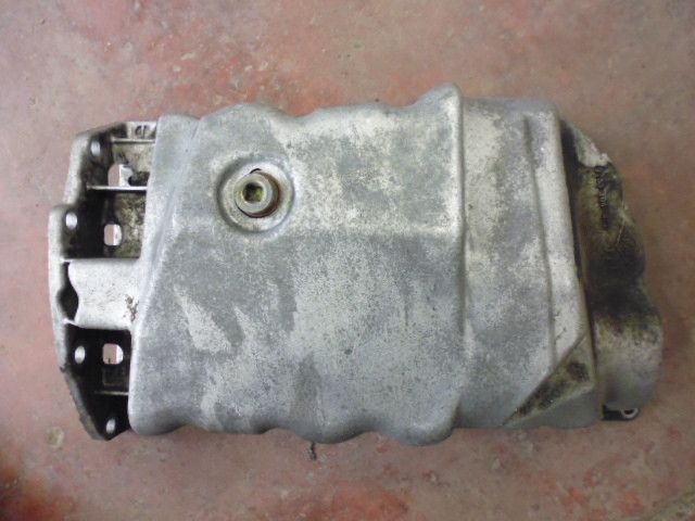 Coppa olio Remault Megane I 1.9 DCI dal 1995 al 2003 codice ricambio 7180104412 104412105084.