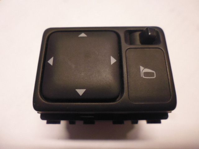 Comando regolazione specchietti elettrici Nissan Micra K12 2003-2009.