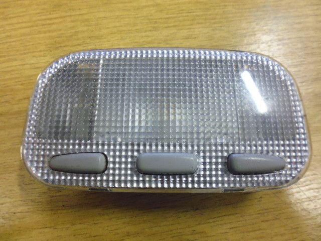 Luce interna cortesia plafoniera Citroen C3 2005