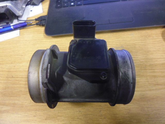 Debimetro misuratore massa aria 059906461D Hitachi AFH70-25C Audi A6 2.5 TDI 1997-2004.