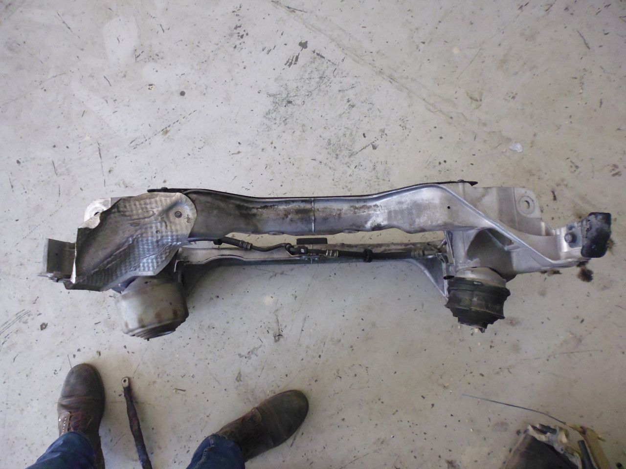 Culla motore per Mercedes CLK 270 CDI serie W209 tipo motore 612967 125 kw.