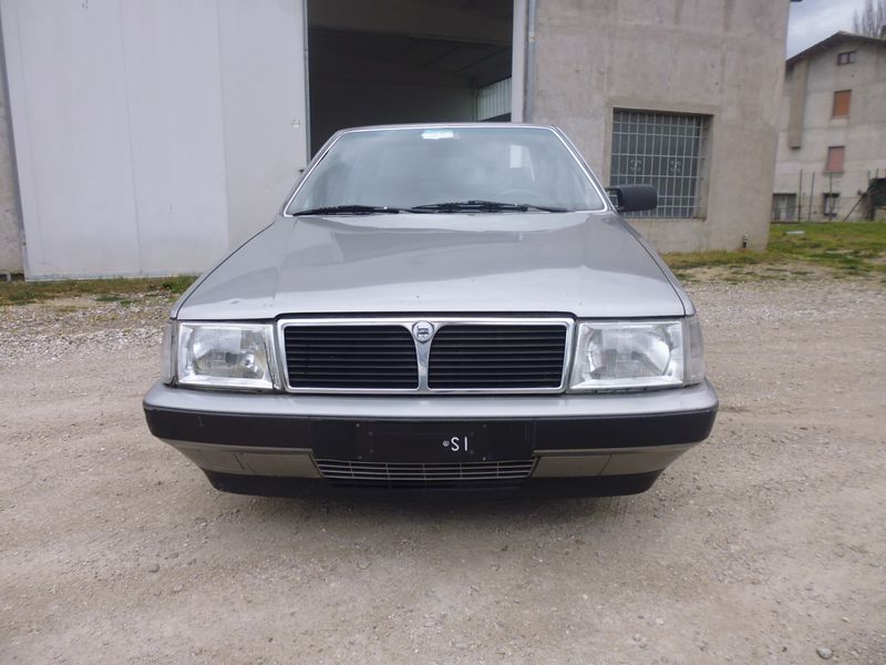 Lancia Thema 2.0 ie del 1985 con 71.843 chilometri