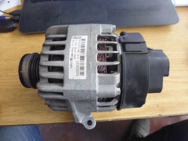Alternatore 52003527 MS1012101082 originale Lancia Ypsilon motore Twinair 312A2000 900cc 63kw del 2017.