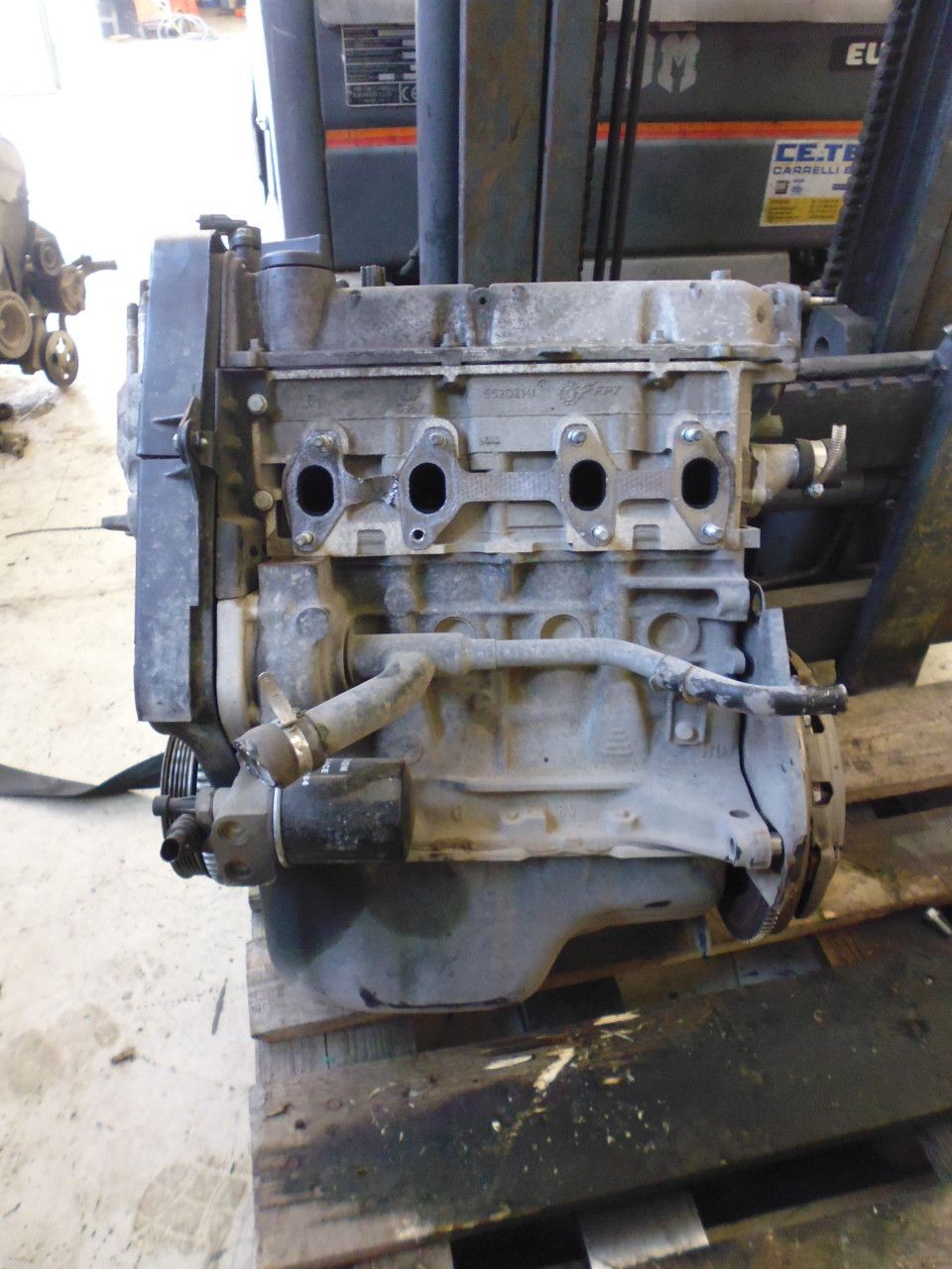 Motore 188A4000 Fiat Lancia 1.2 8 valvole benzina con 80.000 chilometri. Motore 188A4000 Fiat Lancia 1.2 8 valvole benzina con 80.000 chilometri.