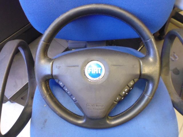 Volante con comandi ed airbag Fiat Croma.