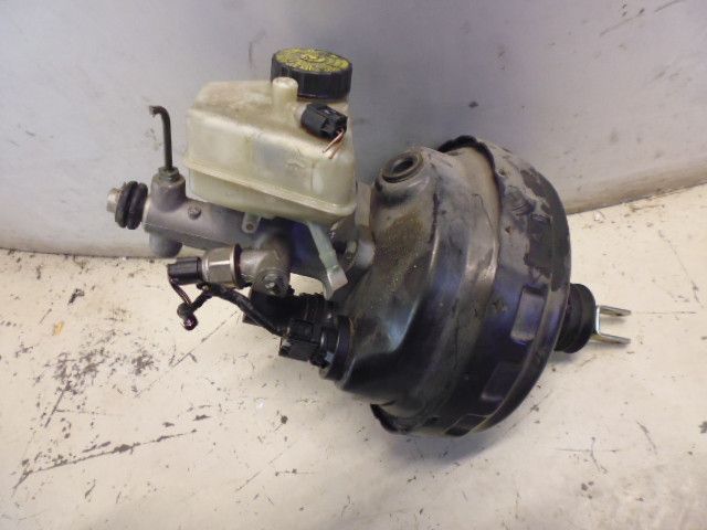 Servofreno A0054304830 con pompa freno e serbatoio liquido freni Mercedes CLK W209. Servofreno A0054304830 con pompa freno e serbatoio liquido freni Mercedes CLK W209.