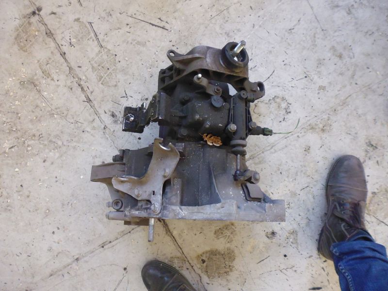 Cambio meccanico 5 marce per motore 188A4000 Fiat Lancia con 80.000 chilometri.