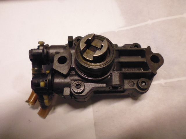 Pompa gasolio Bosch 0440020027 A6110900350 smontata da Mercedes C 220 CDI serie W203.