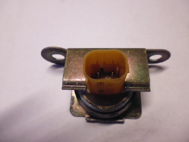 Sensore accelerazione BMW 530 E60 codice 6752866.